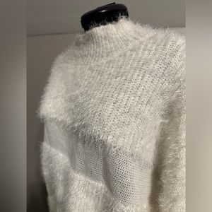 Vylette Ladies Cream Turtleneck Sweater Size XXL